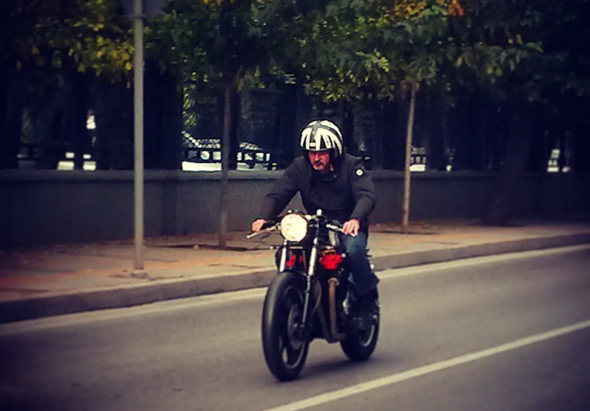 cafe racer yol test kapak görseli