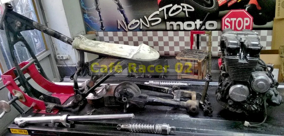 Café Racer, sele, şasi ve motor, çatal, süspansiyon